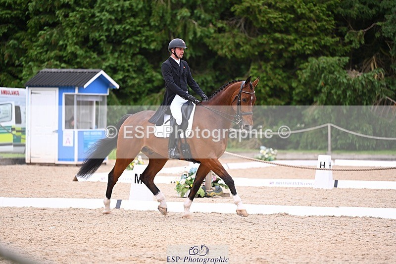 240524-165304-10868 - 547-BWE_NEWTON_DE_JASPER-Adam_Harvey