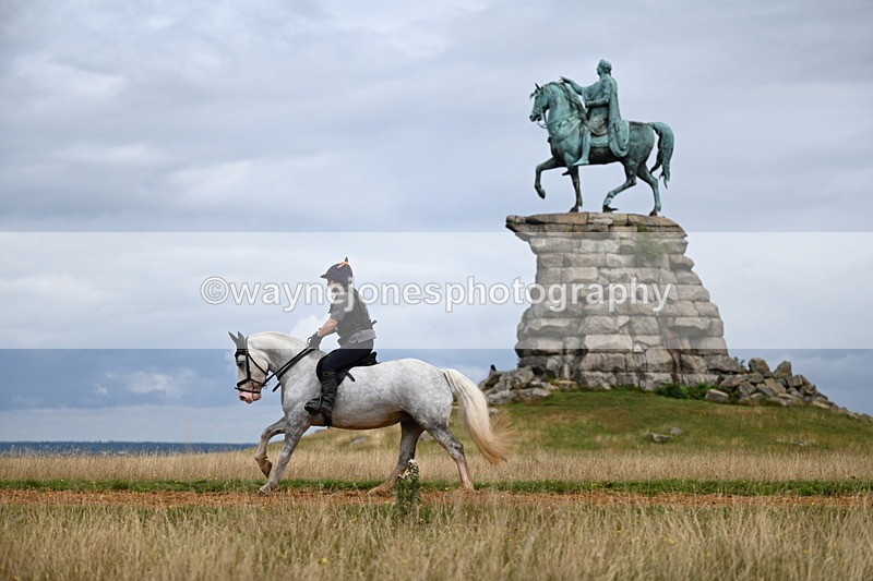 DSC_6022 - Time at Statue 12:17 to 12:44
