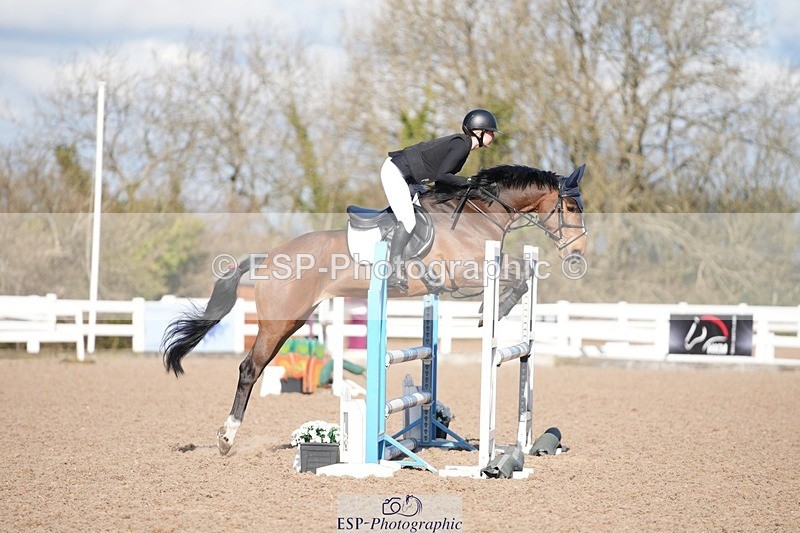 250316-101452-05825 - Cls 21 British Novice and 90cm