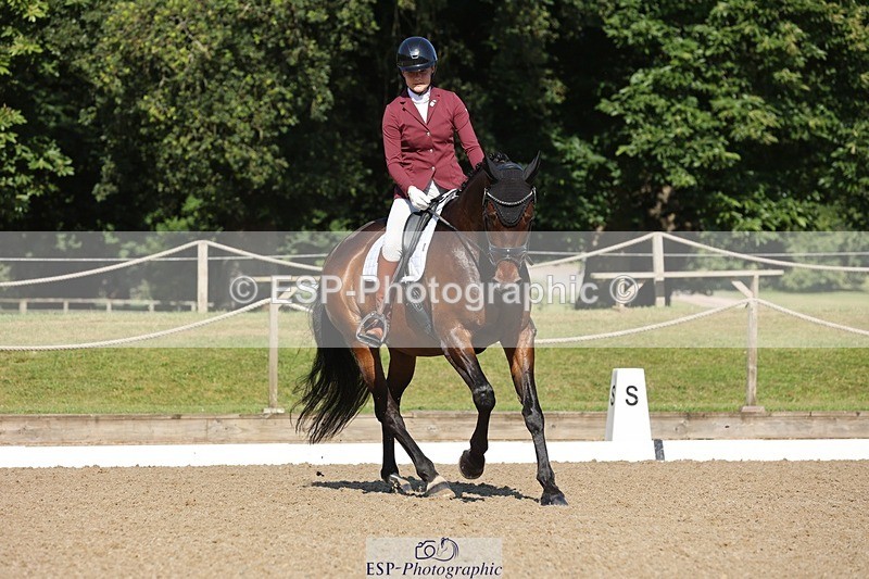 240719-092618-00144 - 305-Eleanor_Halton-Fairway's_Finale