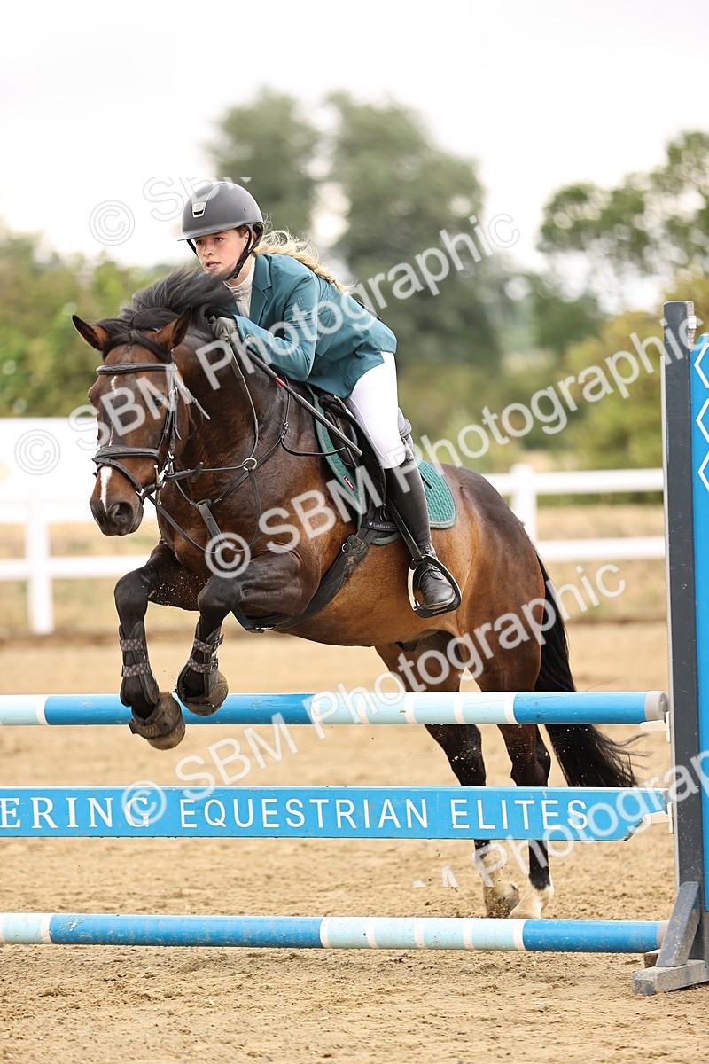 SBM_024409 - Class 8 - Clear Round