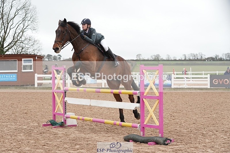 251109-104215-03439 - Cls 19 Snr 1.05m Open