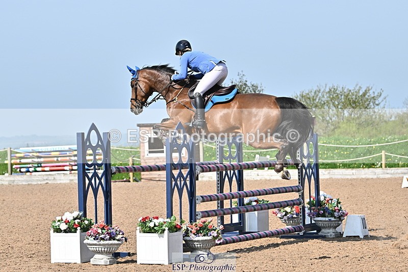 240509A-100112-00745 - Cls 8 Foxhunter