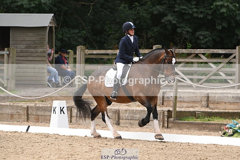 250719A-120209-04545 - 026-Carol.Quantrill-Cormoy.Lad