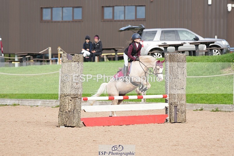 250921-102725-02190 - Cls 4 Pony British Novice and 80cm