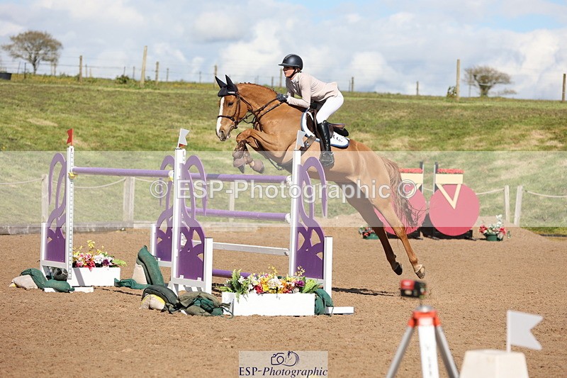 240419A-162337-09359 - Cls 10, 2 Star Big Tour 145cm  15.45 to 16.35 break