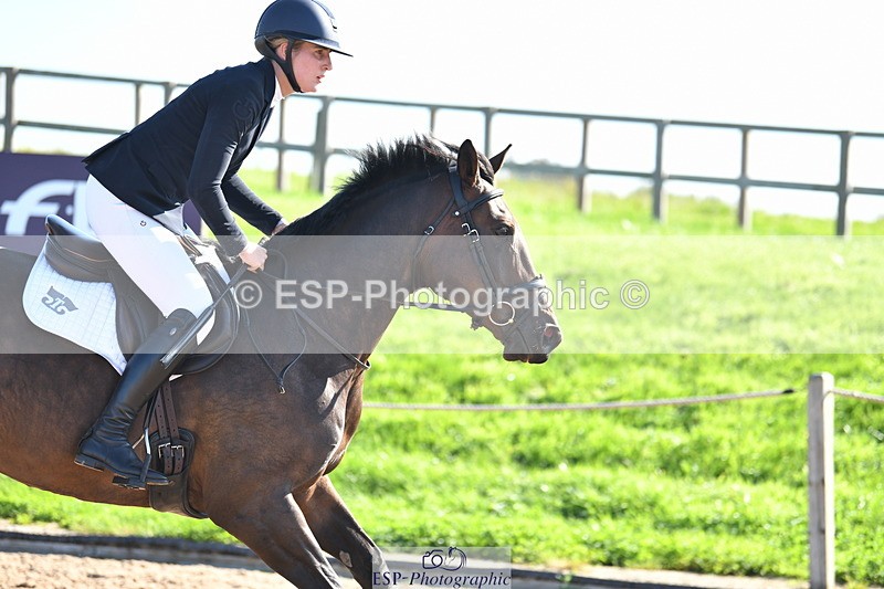 230903A-101645-03646 - Cls 12 95cm Amateur Quali