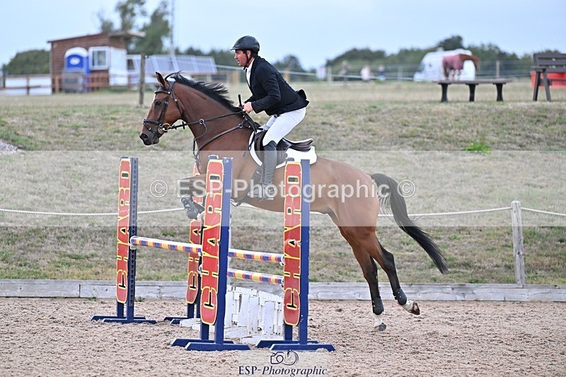 250826-191312-01376 - 1m