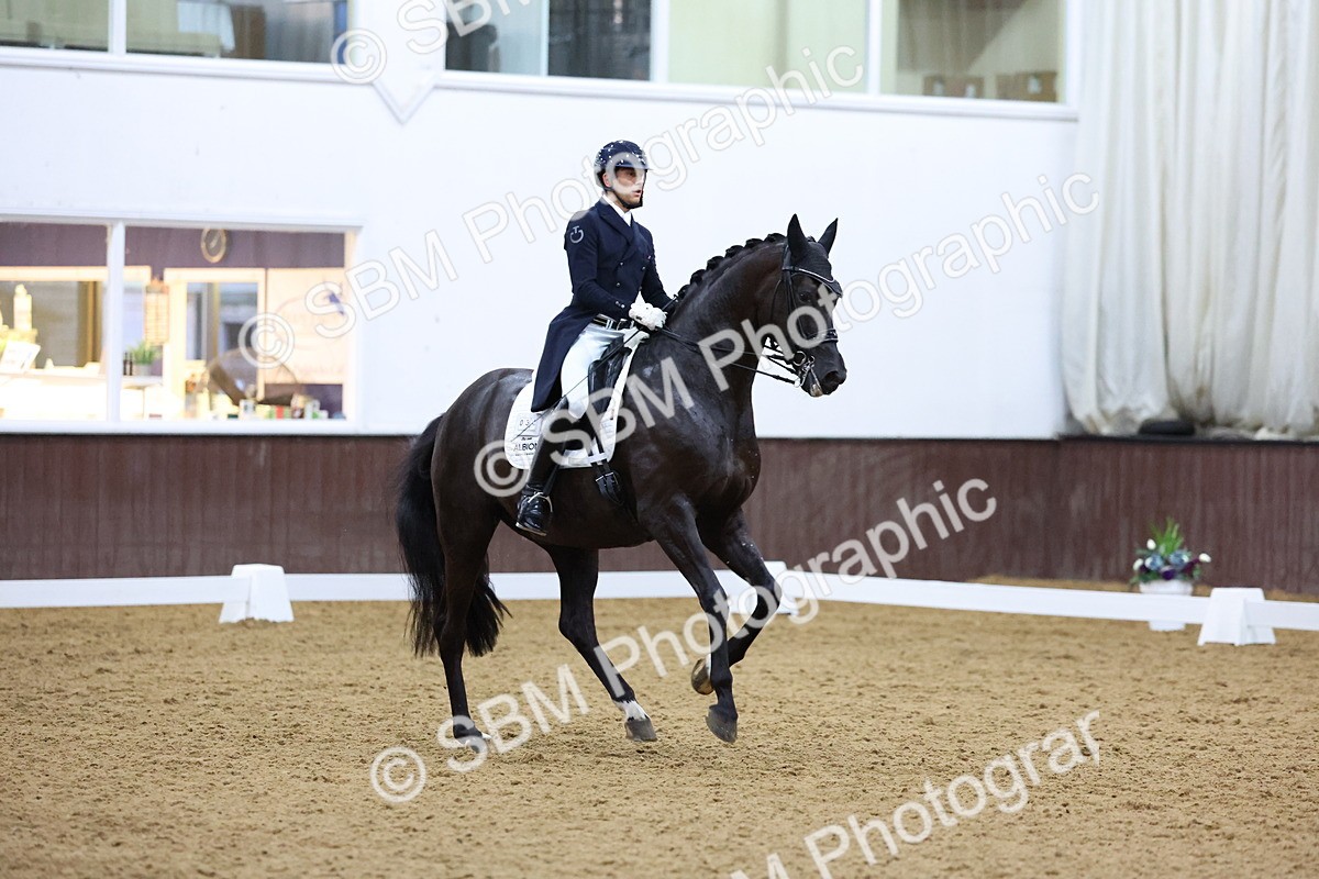 SBM_009767 - Class 14 - FEI Grand Prix - 19.27-20.27