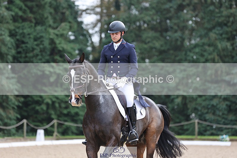 241024-142706-04073 - 226-Matteo.Gallucci-CASTLERICHMOND.WILLIAM