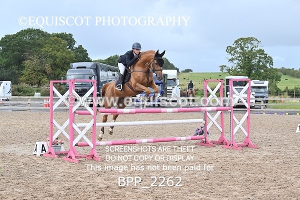 BPP_2262 - CLASS 4  FRI Senior Newcomers/ 1.10m Open