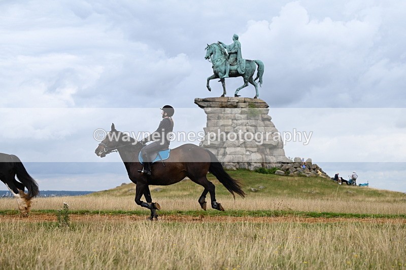 DSC_5108 - Time at Statue 11:10 to 11:42