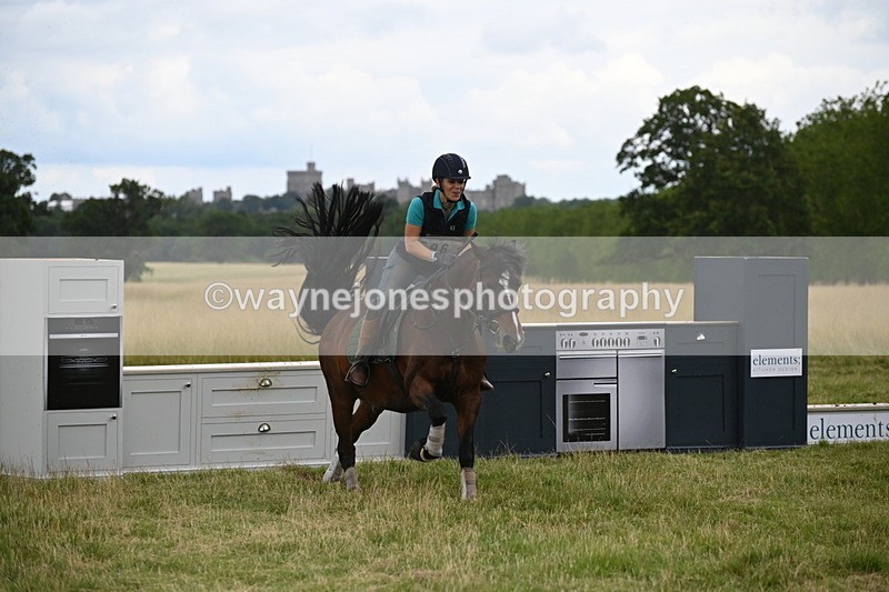 WJ6_4879 - Time at Jump 13:04 to 13:34