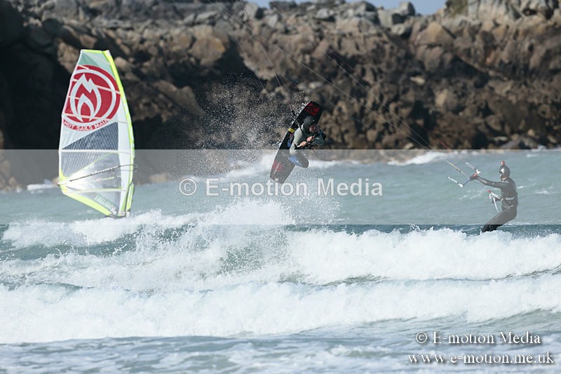 KS 020413-214 - Kite Surfing