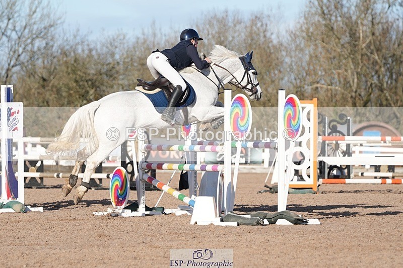 251130-122439-01174 - Cls 9 Pony Fox & 1.10m Open