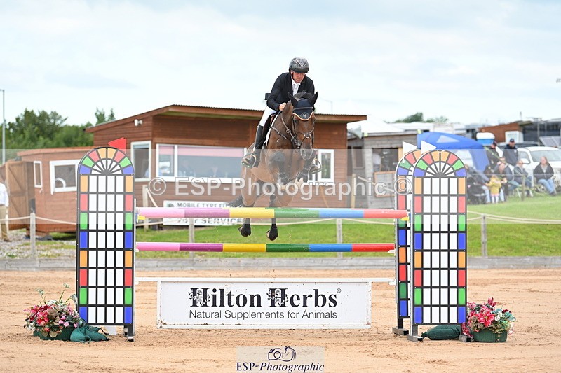 230721A-152254-07195 - Cls 10, 2 Star Big 1.45m Start to break