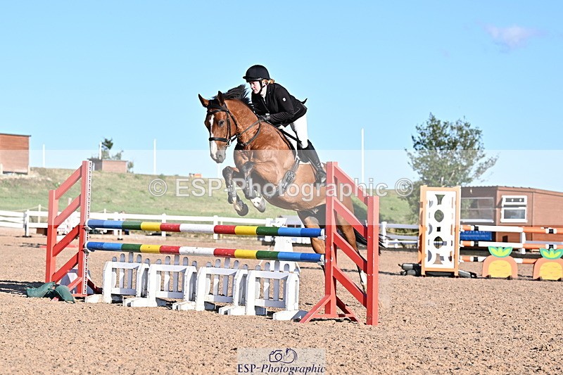 250708A-190302-00717 - 100cm Classes