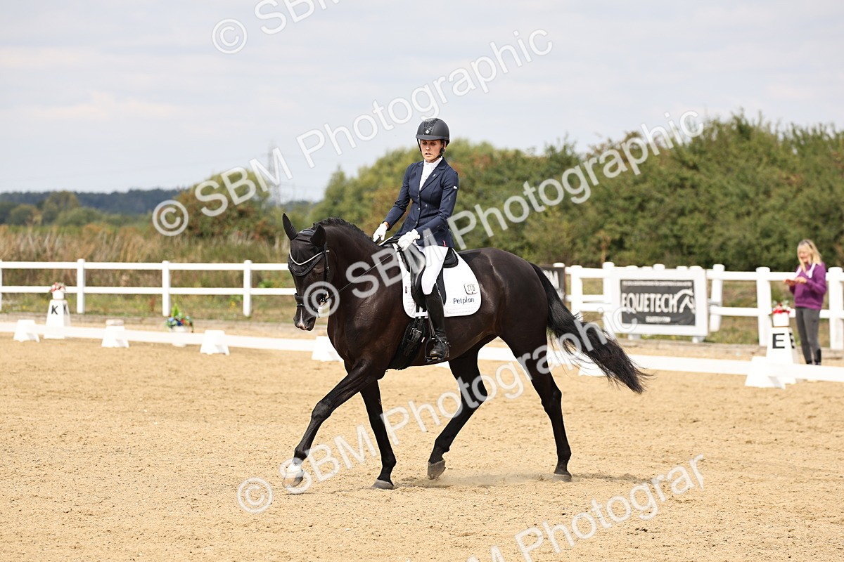 SBM_013144 - Class 3 - Novice 4 - 11.43-12.25