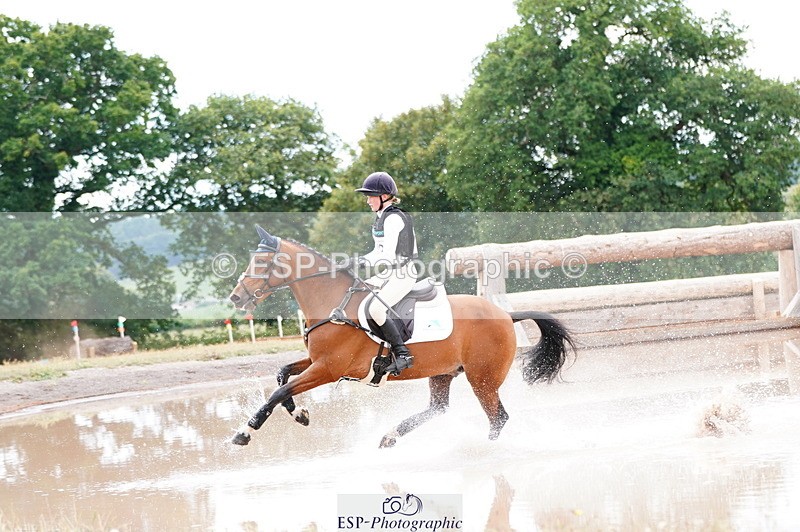 250802A-135514-04893 - A-042-Pippa.Krzywiec-LIMITED.EDITION