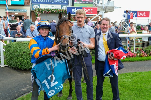 080925-Race 4-Zain Blue-9126 - Race 4 4.00pm Sky Bet Extra Places Middle Distance Handicap