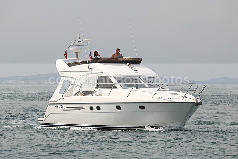 150816 PRINCESS X - PRINCESS 40 WT7A9847 - Flybridge Cruisers