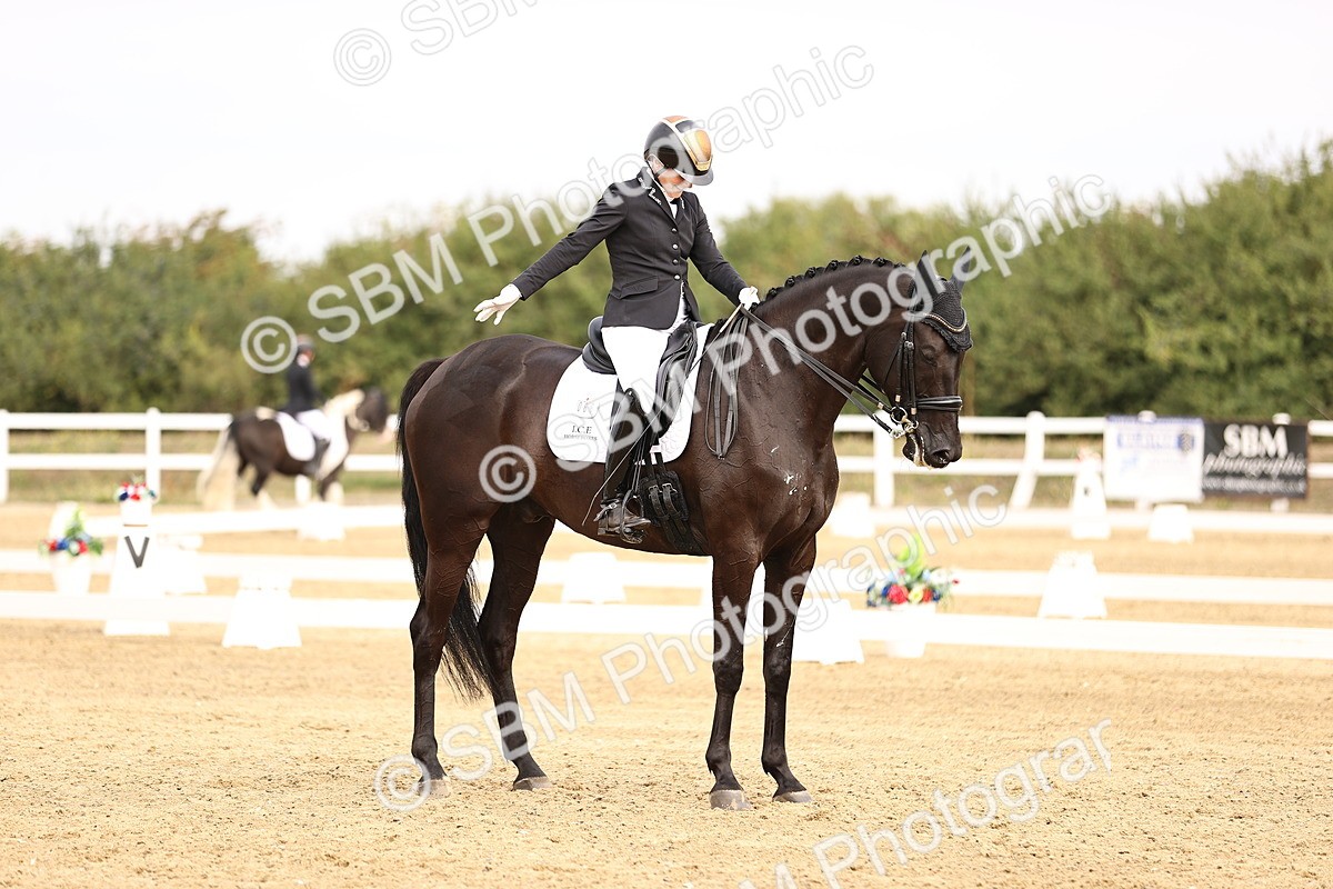 SBM_012854 - Class 2 - Advanced Medium 5 - 10.35-11.55