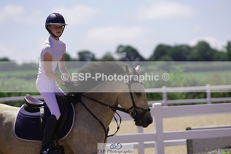 230624A-131136-01526 - Cls 24 Pony Discovery & 90cm Open