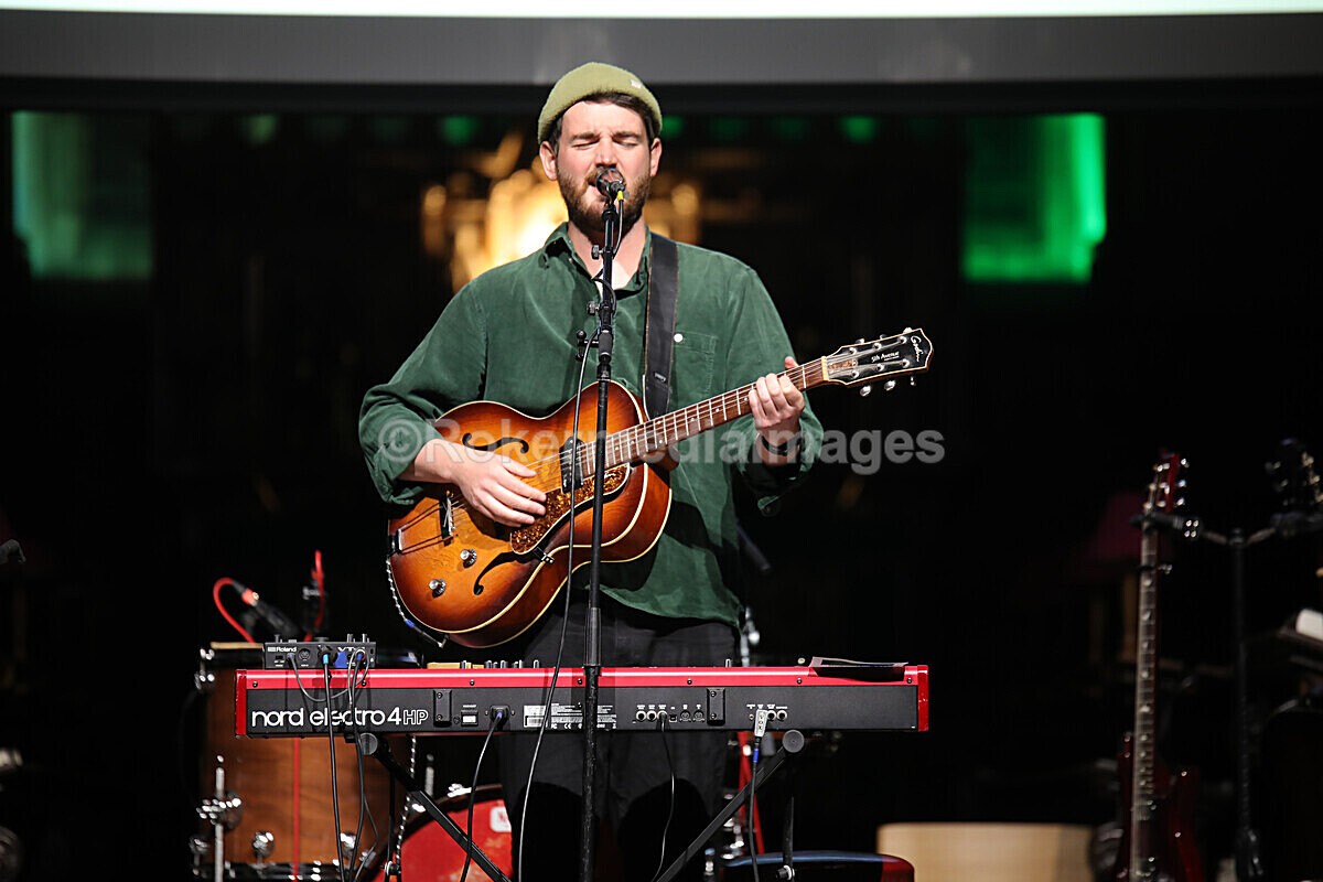 FOLK N BLUES-590 - FOLK and BLUES SEPT 2022