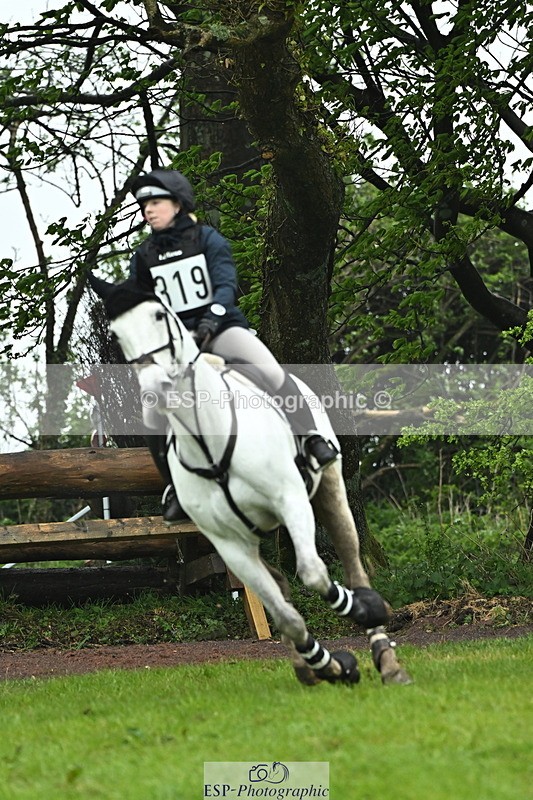 250418-160340-07045 - 319-Flora.Lickiss-MR.MONTY.DON