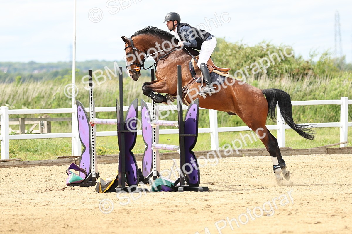 SBM_001258 - Class 5 - Senior Foxhunter - 1.20m