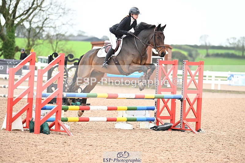 241023A-111654-00501 - Cls 1 British Novice and 90cm Open