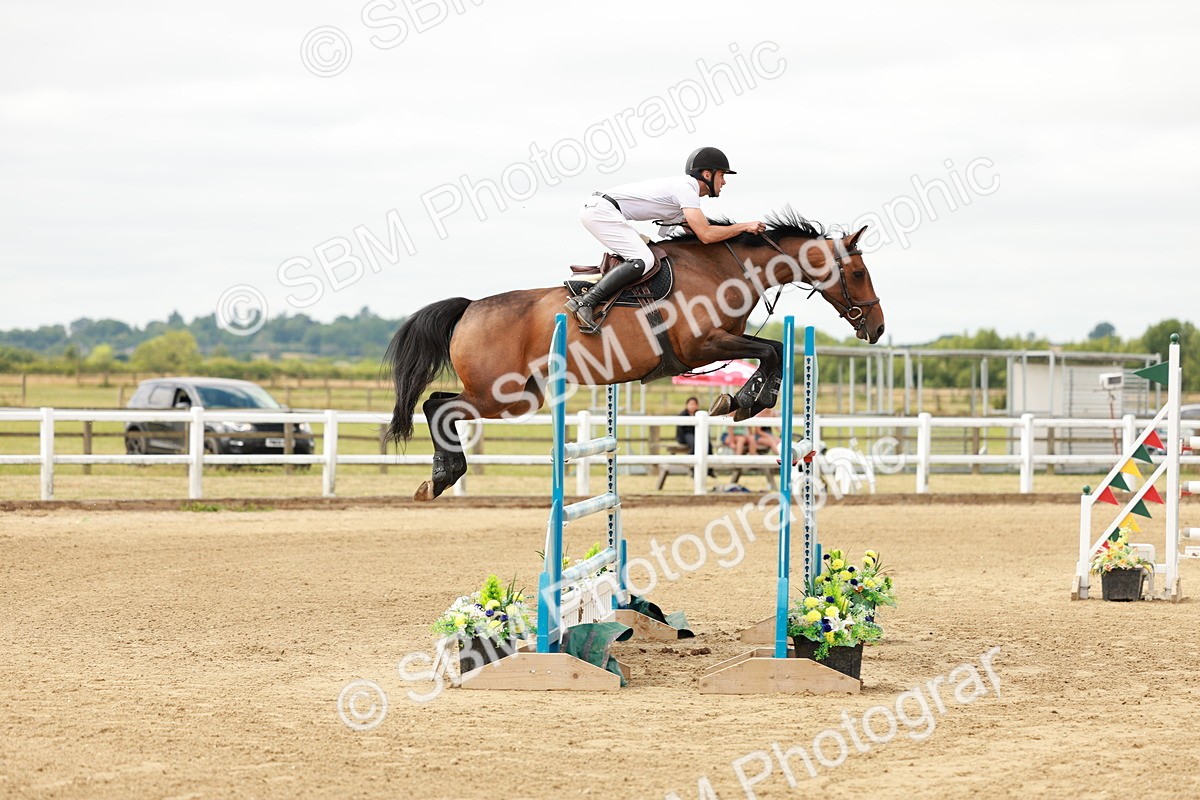 SBM_017345 - Class 21 - Senior Newcomers Championship 2d Rd