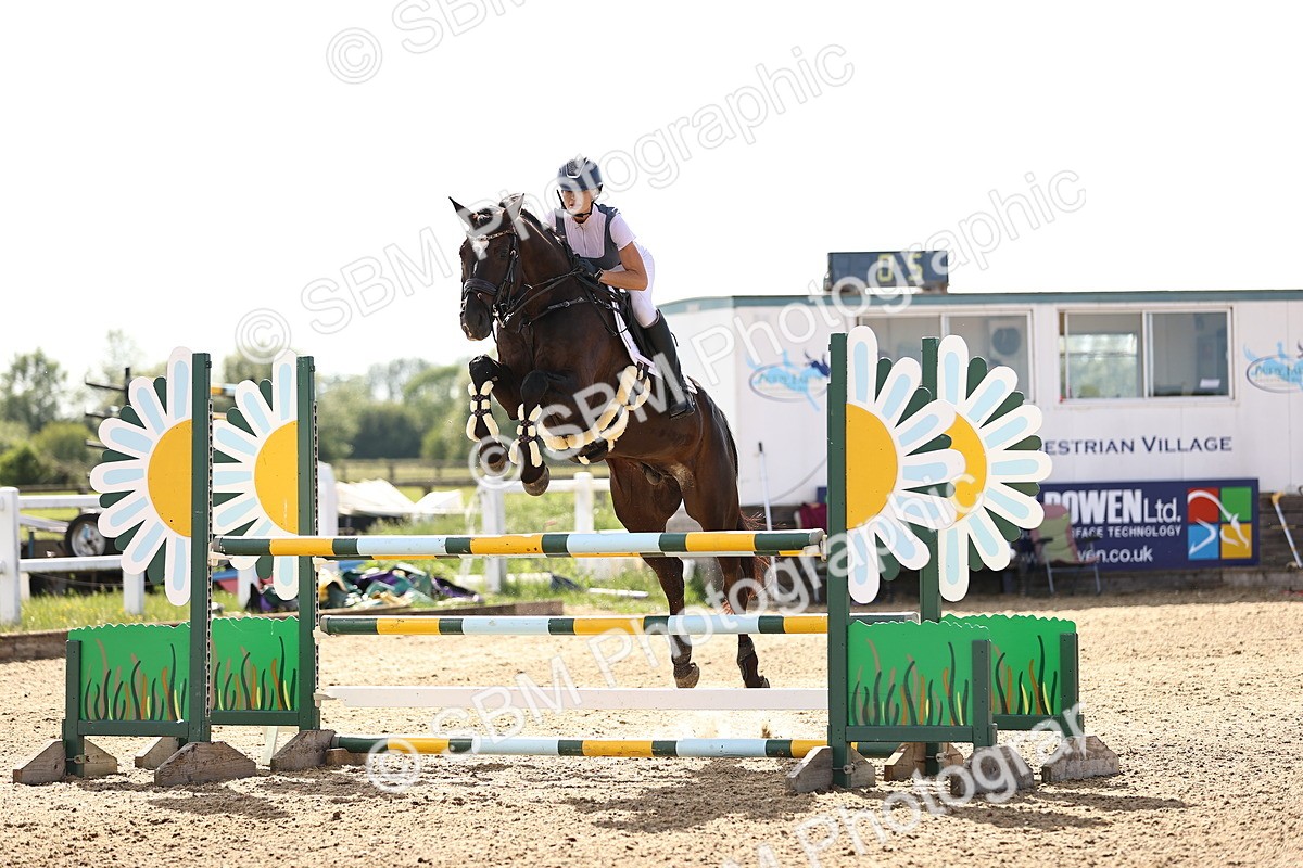 SBM_003052 - Class 5 - Senior Foxhunter - 1.20m