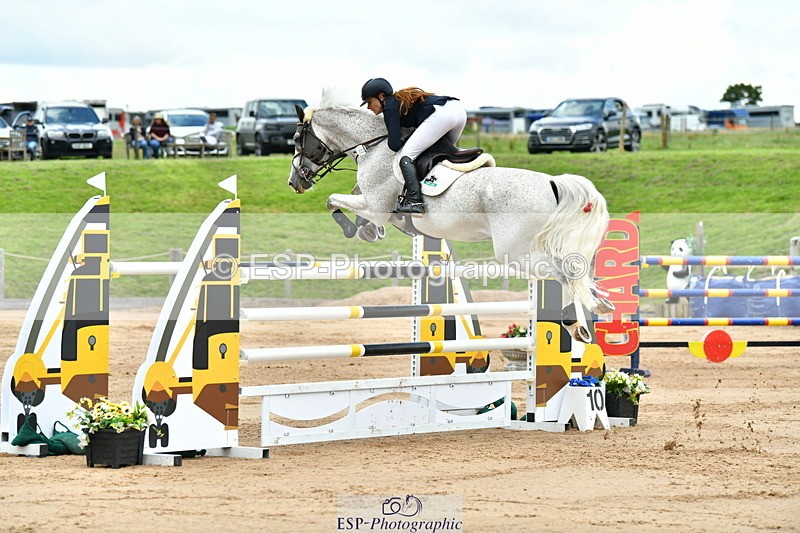 230720A-151245-03755 - Cls 9, 2 Star Big 1.40m Start to break