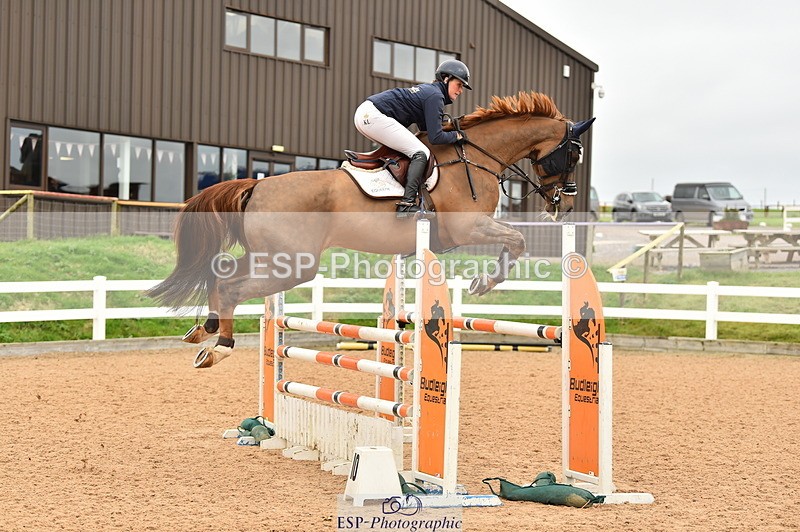 231122A-125342-00366 - Cls 4 Newcomers & 1.10m Open