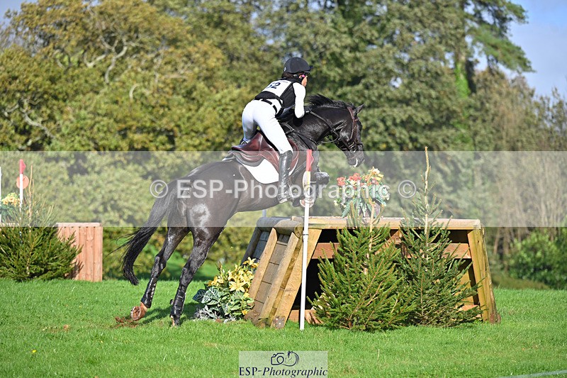 241025-114551-06767 - 052-Lydia.Heywood-JUST.THE.BISCUIT