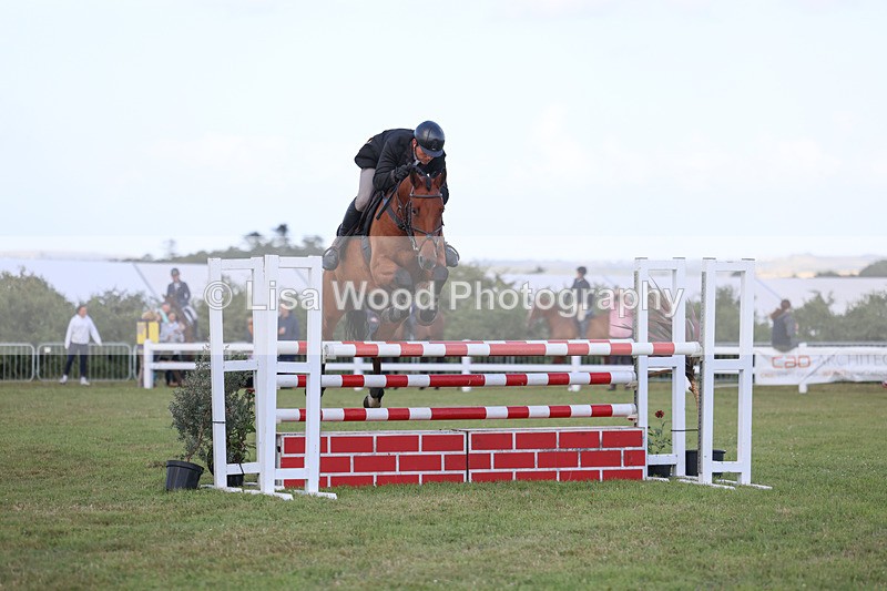 3E7A4799 - Class C1: Showjumping Senior Newcomers/1.10m open