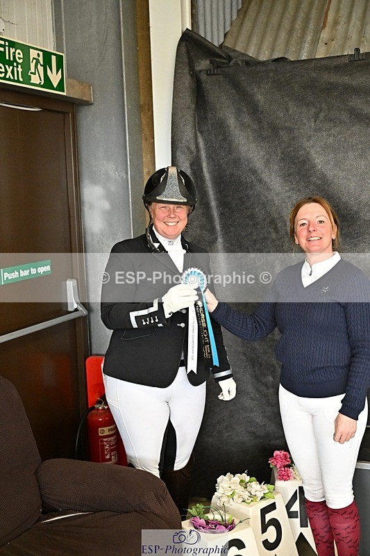 260214-130418-03850 - Cls 15 Medium Silver Presentations