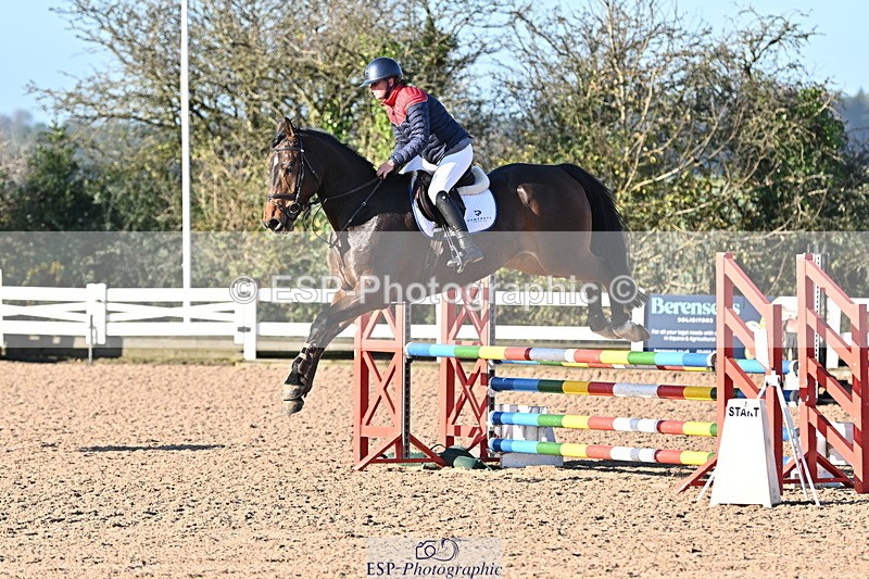 241113A-101305-00127 - Cls 01A&B Brit Nov & 90cm Open