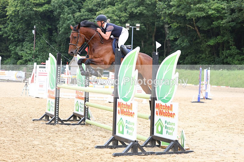 3E7A6269 - Class 8: Senior Newcomers/1.10m open