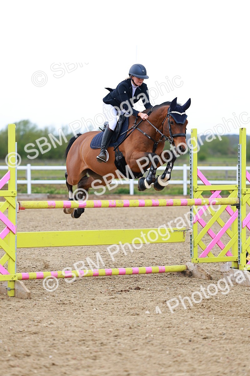 SBM_002392 - Class 10 - Senior Newcomers - 1.10m