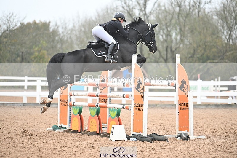 241102A-125300-04664 - SAT Cls 15 Foxhunter and 1.20m Open