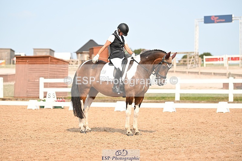 250816-154328-06247 - 123-Lorraine.MorrisLissyegan.Coloured.Lady