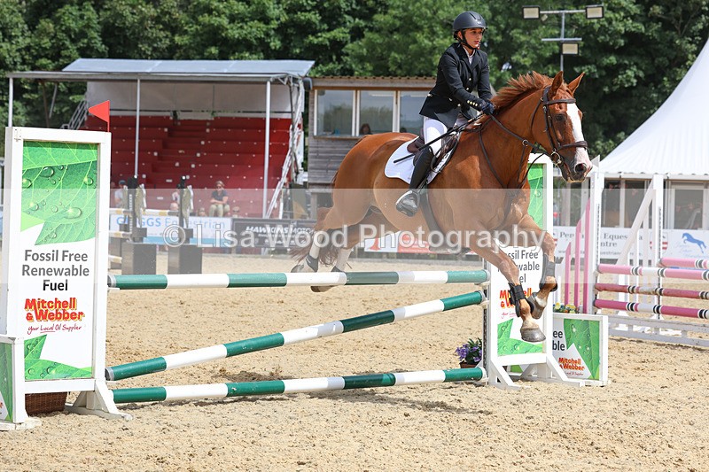 3E7A5010 - Class 4: Senior British Novice/90cm open
