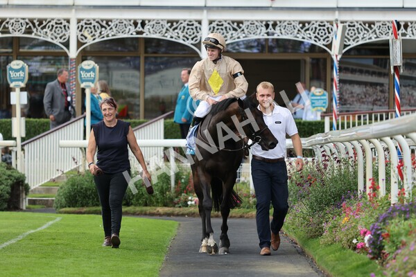 yr04092022r7-30 - Race 7 5.15pm Firmament Stakes