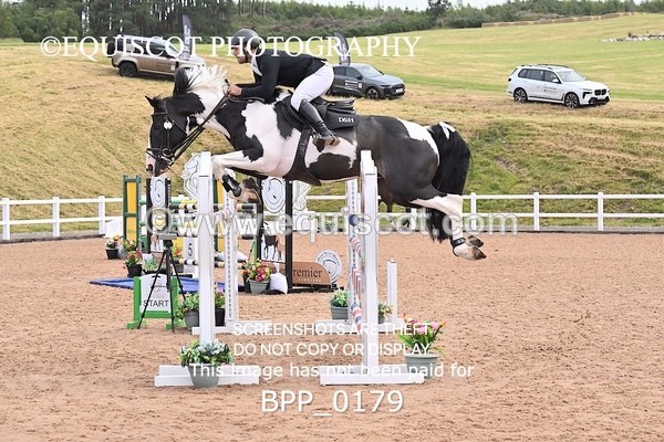 BPP_0179 - CLASS 25 SUN HOYS Redpost Equestrian Senior Foxhunter Second Round