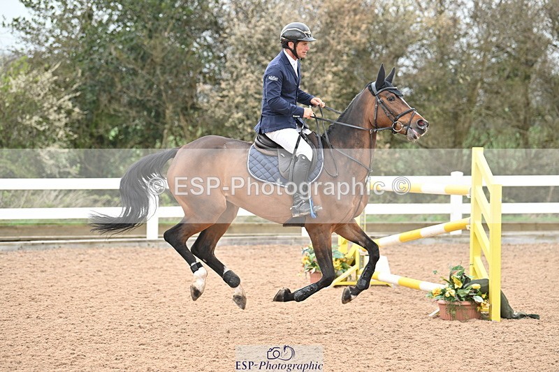 240406A-150015-04072 - Cls 15 Foxhunter