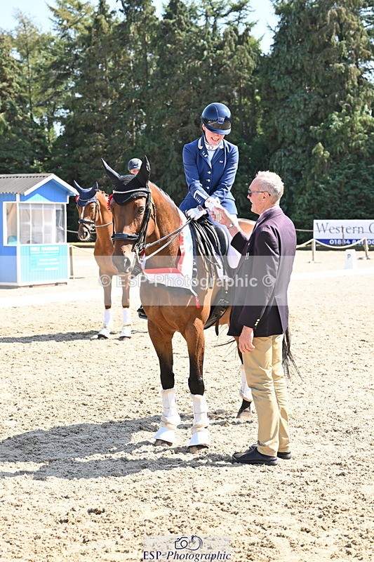 250810A-153135-08113 - Adv Medium SILVER Presentations