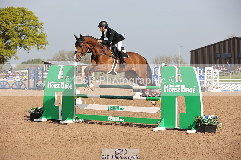 240511A-091456-10979 - Cls 32 Foxhunter