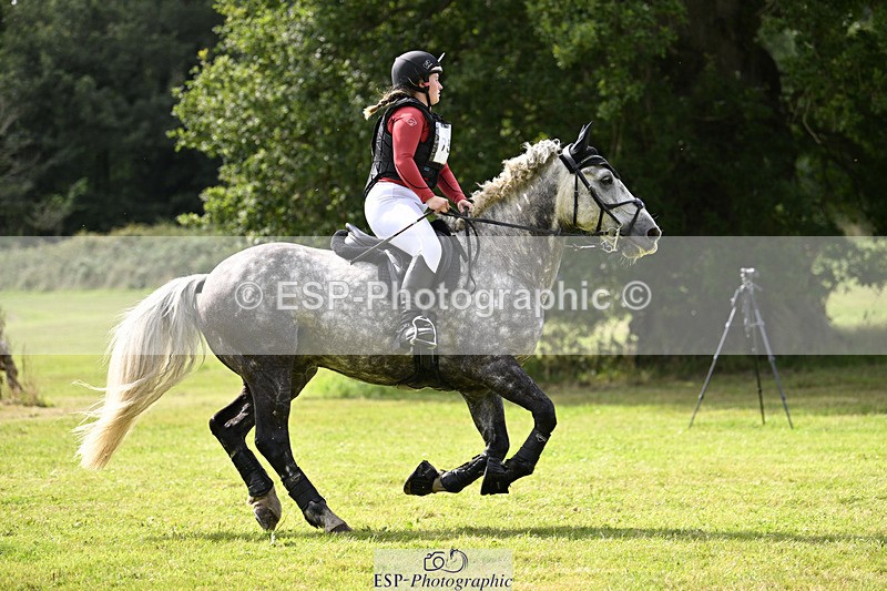 240825X-140042-34530 - 80cm XC 13.30 to 14.30